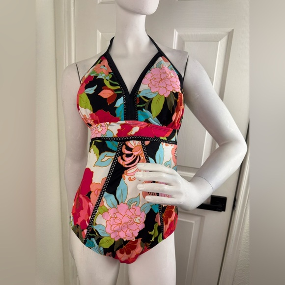 Time And Tru Halter Woman’s Swimsuit One Piece Tropical Print Size 16W - Picture 1 of 13